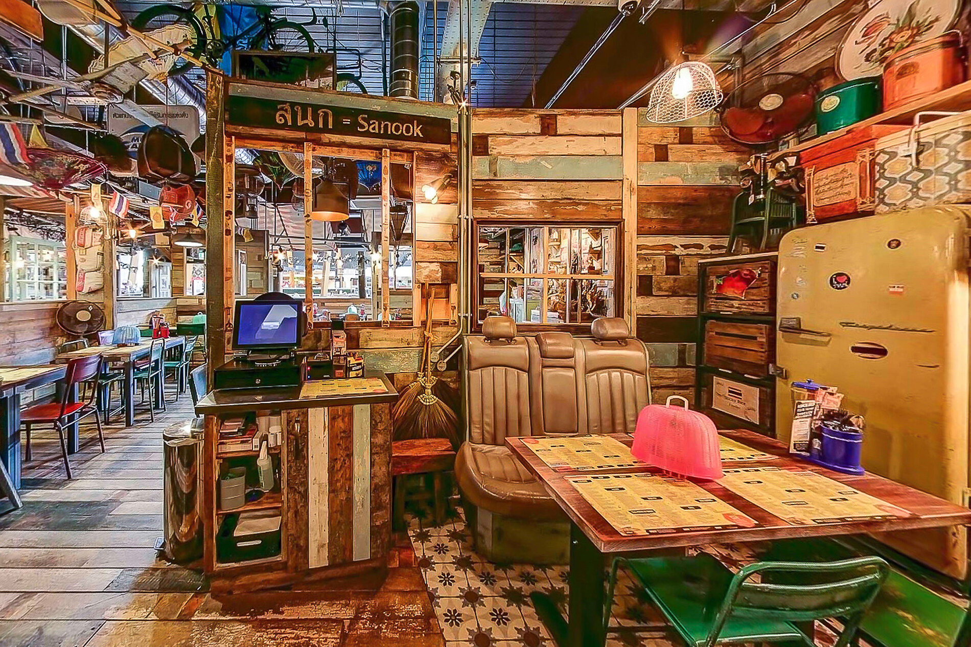 Thaikhun Glasgow Silverburn Thai street food
